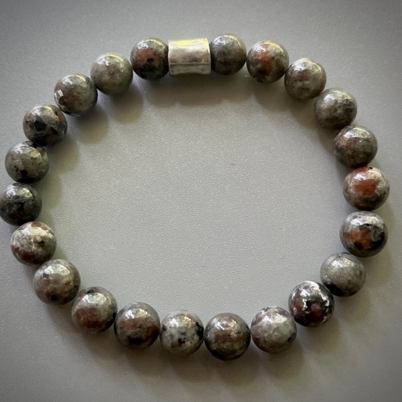 Gray Yooperlite Handcrafted Bead Bracelet - Picture 7 of 7